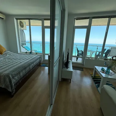 Stunning Seaview - 50m To The Apartment Byala (Varna)