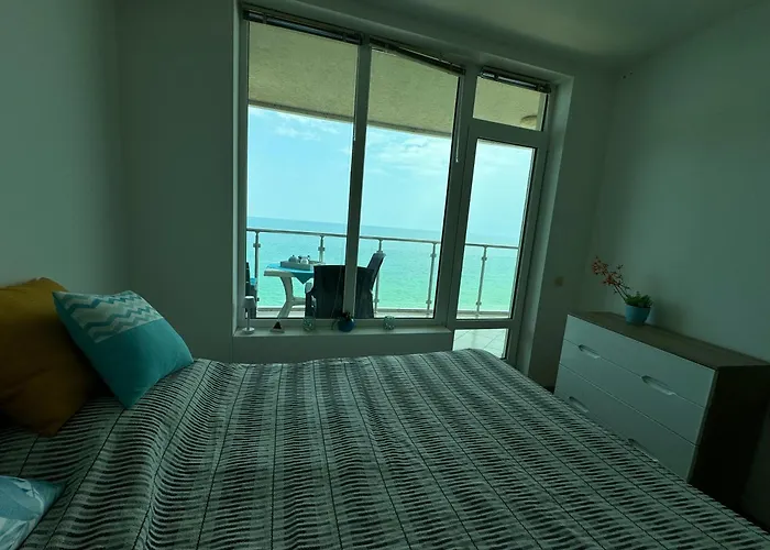 Lejlighed Stunning Seaview - 50m To The