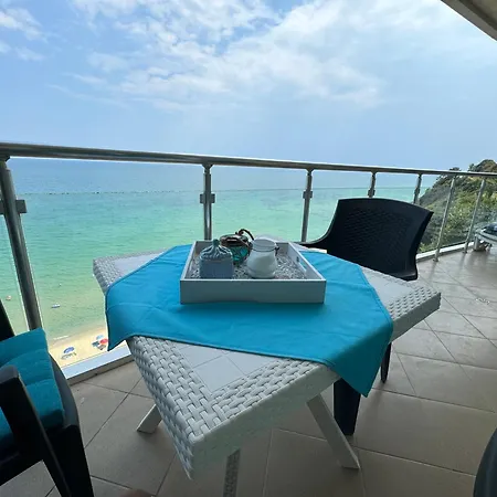 Stunning Seaview - 50m To The Daire *