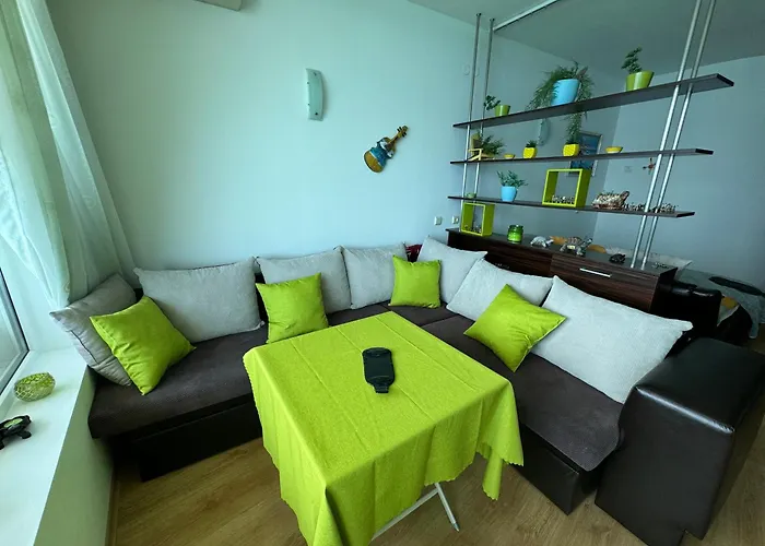 Stunning Seaview - 50m To The Apartment *